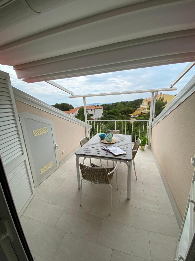 Apartment Vital Nerezine Exterior foto